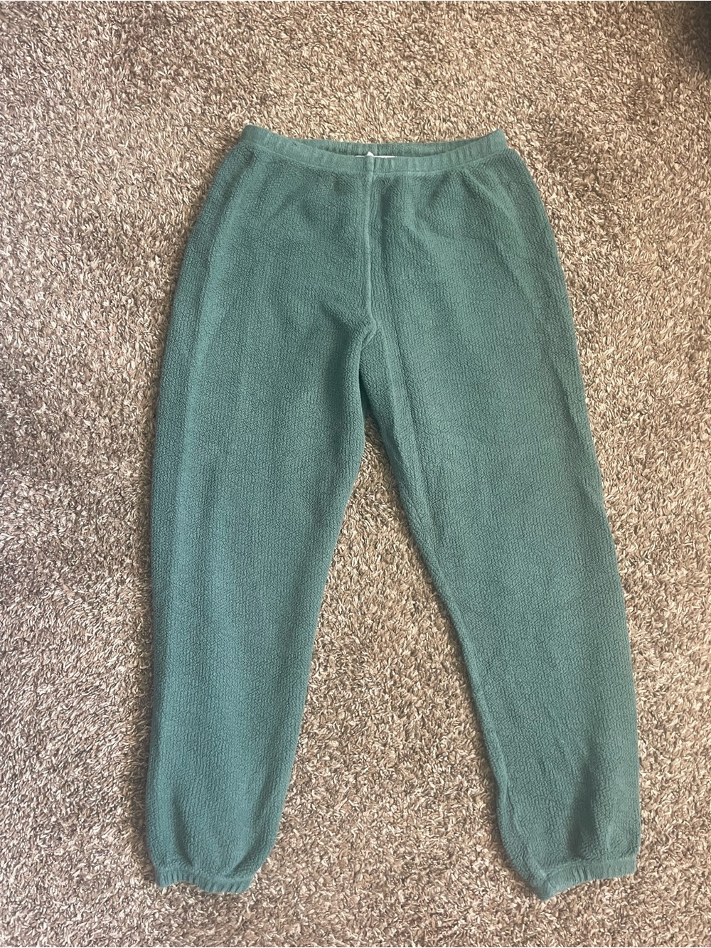 perfectwhitetee easy sweatpant Sage Green Fleece
